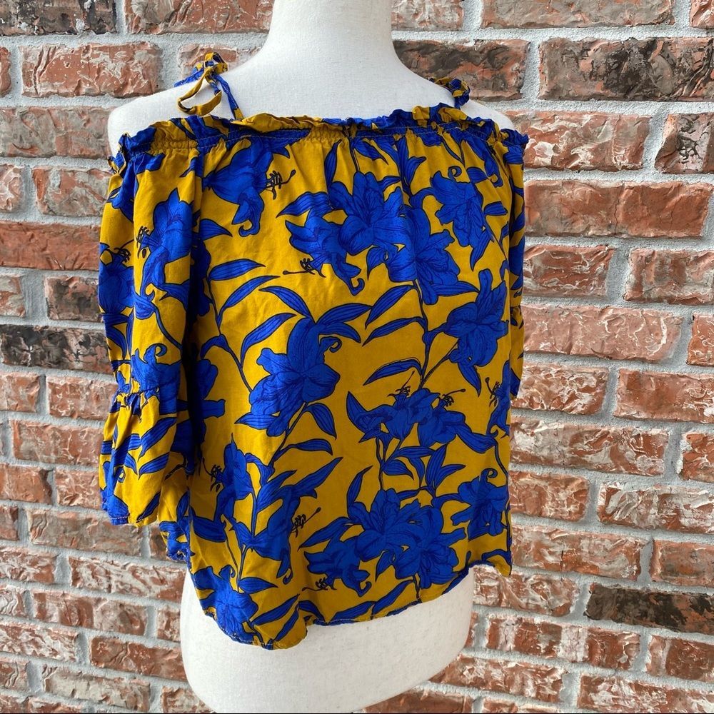 CC Boutique blue and yellow floral cold shoulder top / S / Excellent condition - Picture 6 of 11